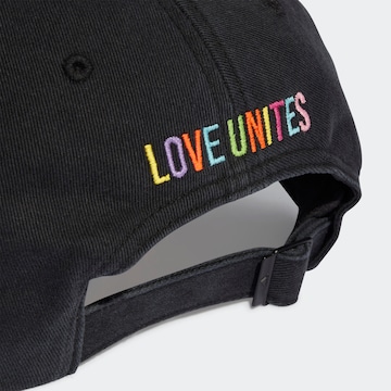 ADIDAS SPORTSWEAR Spordinokamüts 'Pride Love Unites', värv must