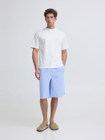 Loosefit Pantalon chino ' CFJaevon Striped ' Casual Friday en bleu