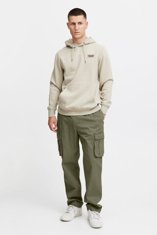 !Solid Regular Cargo Pants 'Gint' in Green