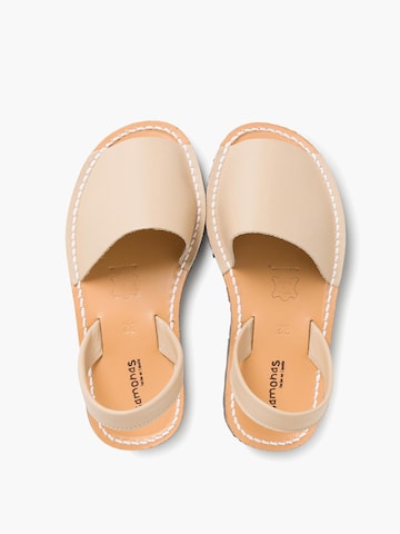 Sandalo di Pisamonas in beige