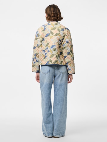 Giacca di mezza stagione 'PCRikke' di PIECES in beige
