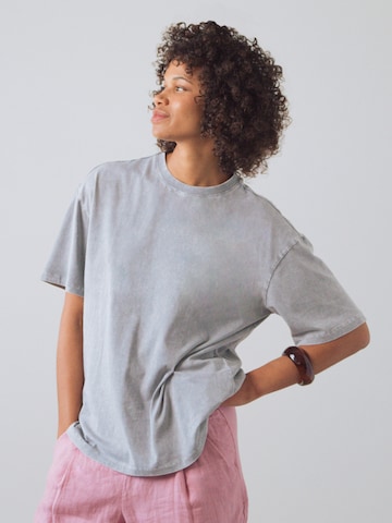 Honest Basics Shirt 'Hipster' in Grijs
