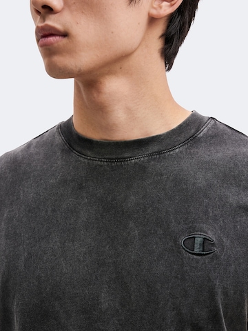 Tricou de la Champion pe negru