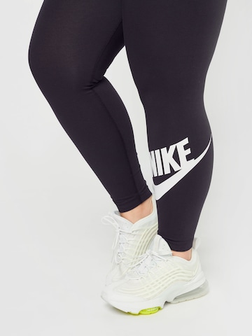 Nike Sportswear Leggings in Schwarz