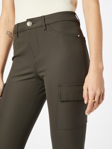 River Island - Skinny Calças cargo em cinzento