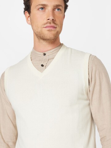 BURTON MENSWEAR LONDON Sweater Vest in Beige