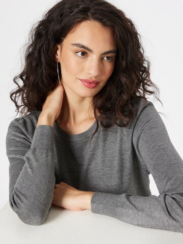 Peppercorn Pullover 'Tana' in Grau