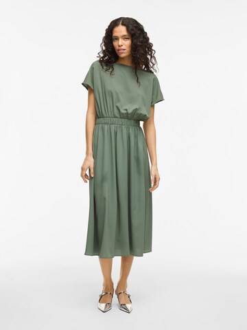 Robe VILA en vert