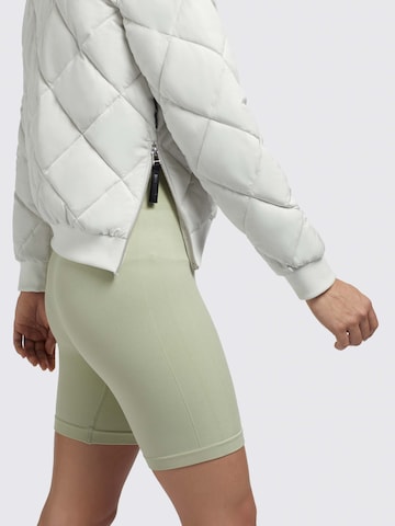 Veste mi-saison 'Leona2' khujo en blanc