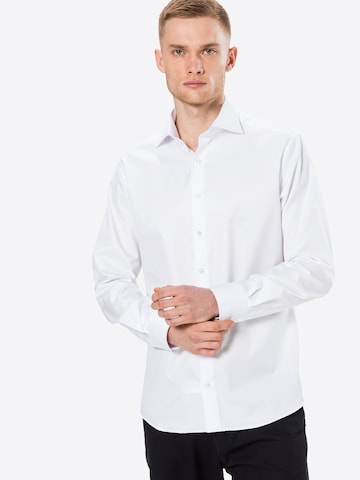 Coupe regular Chemise business ETERNA en blanc : devant