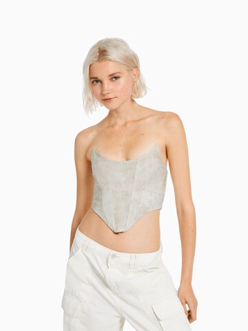 Top di Bershka in grigio: frontale