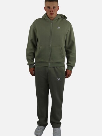 HEFTYKA Loose fit Workout Pants 'OPEN' in Green: front