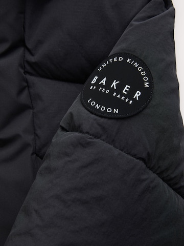 Baker by Ted Baker Mantel in Schwarz