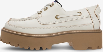 Mocassin Tommy Jeans en blanc : devant