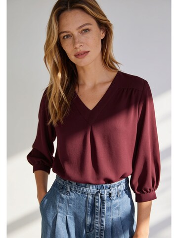 MORE & MORE Blouse in Red: front