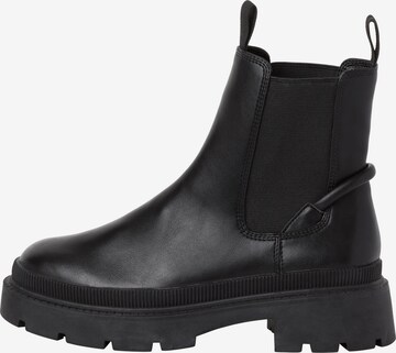 TAMARIS Chelsea boots in Black