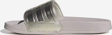 ADIDAS SPORTSWEAR Pantofle 'ADILETTE' – stříbrná: přední strana