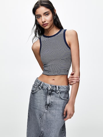 Pull&Bear Top w kolorze niebieski: przód