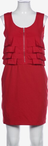 Mandarin Dress in M in Red: front