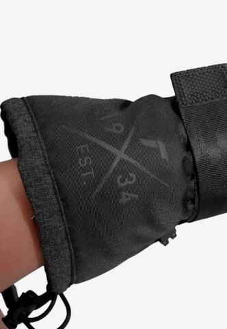 REUSCH Athletic Gloves 'Baseplate' in Black
