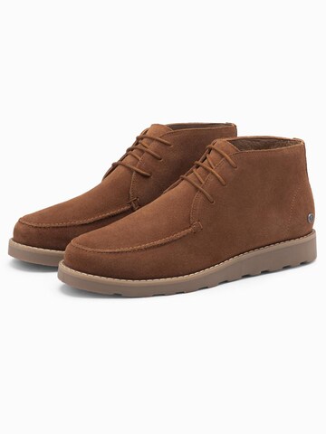 Ombre Chukka boots in Brown