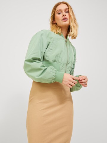 JJXX Between-Season Jacket 'Ample' in Green: front