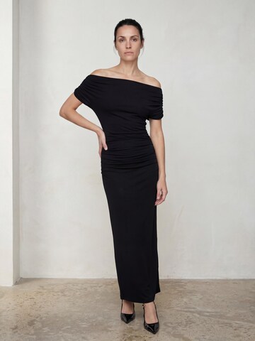 Abito 'The Caroline Dress' di ARMIE in nero: frontale