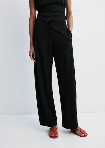 Wide leg Pantaloni 'MIRO' de la MANGO pe negru: față