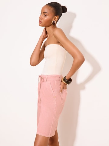 Lipsy Regular Shorts in Pink