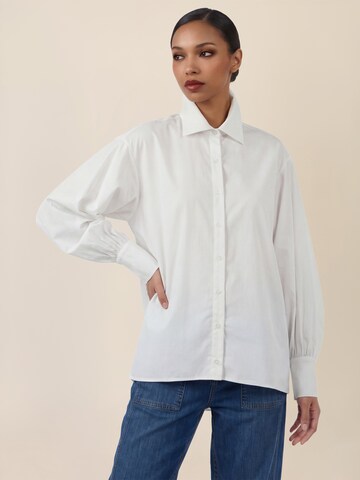 APART Blouse in White