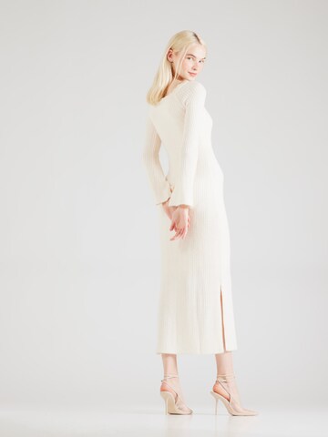 Rochie tricotat 'Pecan' de la florence by mills exclusive for ABOUT YOU pe alb