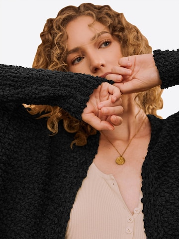 Imily Bela Pletena jopa | črna barva