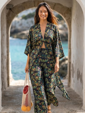 Kimono 'Jamira kimono & pants co-ord' di Hobo Sapiens in nero