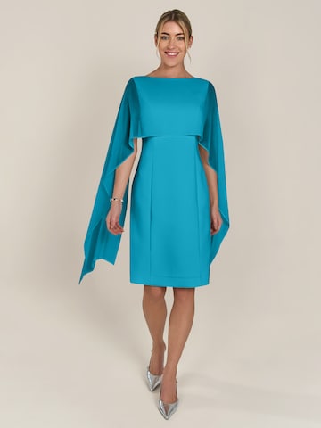 APART Kleid mit Stola aus Chiffon in Grün: Vorderseite