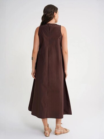 Abito di MixRay in marrone