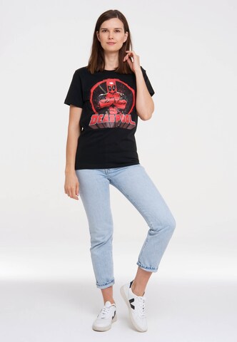 LOGOSHIRT Shirt 'Deadpool - Circle' in Zwart
