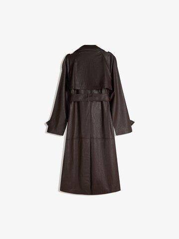 Cappotto di mezza stagione di Bershka in marrone