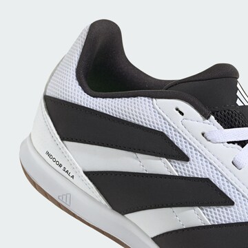 ADIDAS PERFORMANCE Sportschuh 'Predator Club' in Weiß