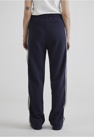 regular Pantaloni di Prohibited in blu