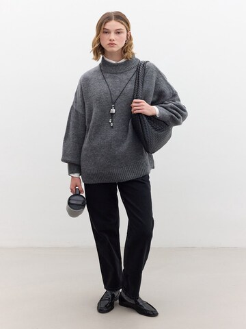 MANUKA Sweater in Grey