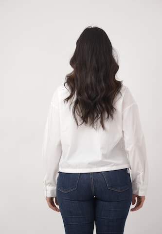 CHERRY KOKO Blouse in Wit