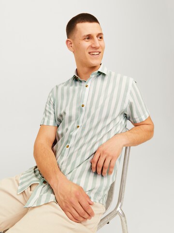 JACK & JONES Slim fit Button Up Shirt 'JOSHUA' in Green