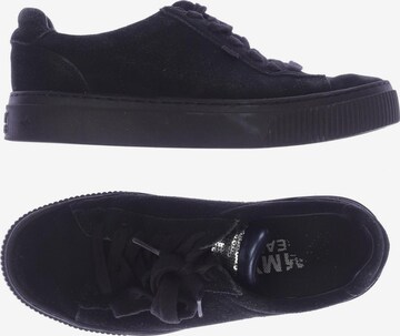 Tommy Jeans Sneakers & Trainers in 37 in Black: front