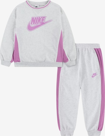 Tuta da jogging di Nike Sportswear in grigio: frontale