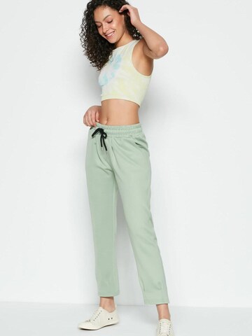 C&City Tapered Trousers in Green