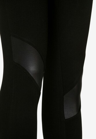 CIPO & BAXX Skinny Leggings in Zwart