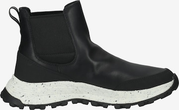 CLARKS Chelsea Boots in Black