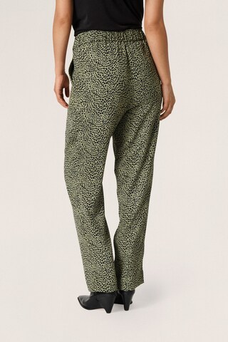 SOAKED IN LUXURY Loose fit Trousers 'Shirley' in Green