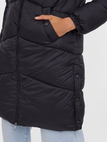 VERO MODA Winter coat in Black