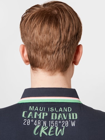 Tricou de la CAMP DAVID pe albastru